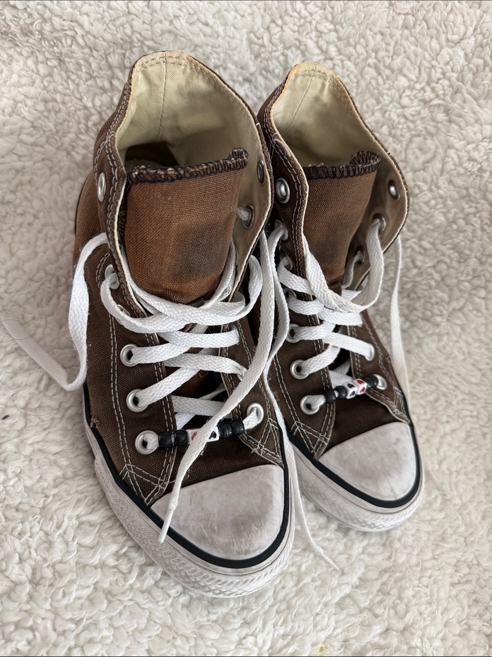 CONVERSE 
Brown High-Top Canvas Sneakers for MEN size 6 WOMENS  size 8 w/laces
